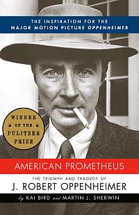 Book cover of 'American Prometheus', ISBN 0375726268.